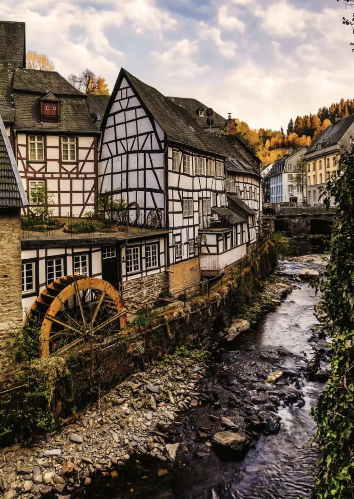 Ravensburger Monschau in de Eifel - puzzel van 1000 stukjes